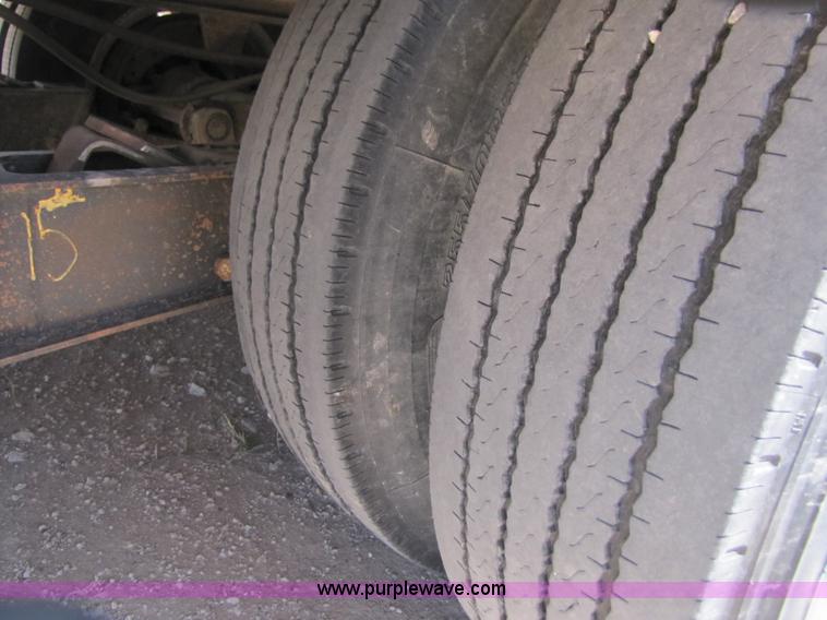 image for item 3476 1988 Trail King 50 ton folding trailer