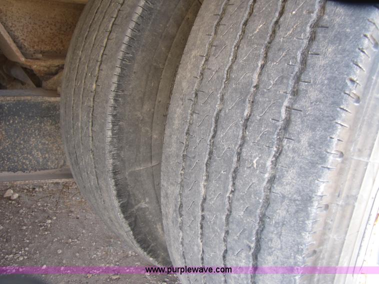 image for item 3476 1988 Trail King 50 ton folding trailer