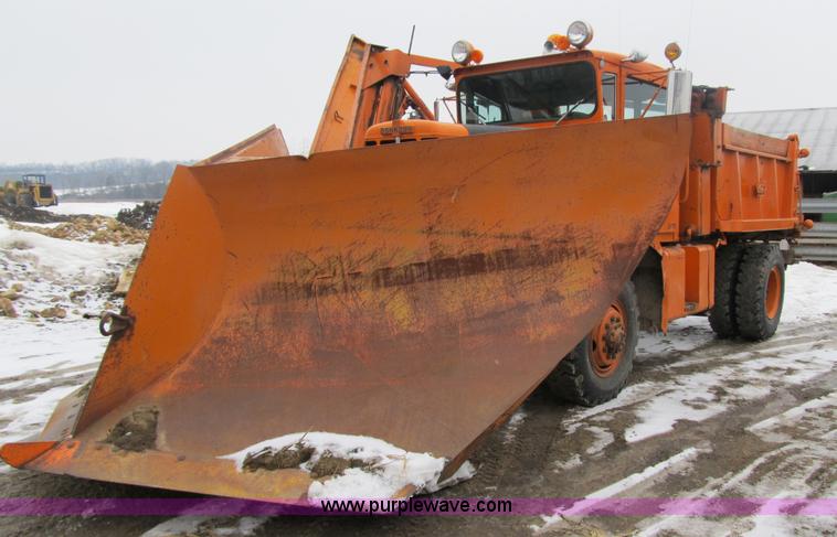 image for item 4040 1966 Oshkosh M 4827G snow plow/spreader truck
