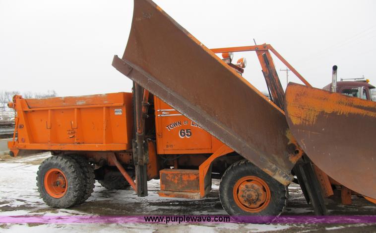 image for item 4040 1966 Oshkosh M 4827G snow plow/spreader truck