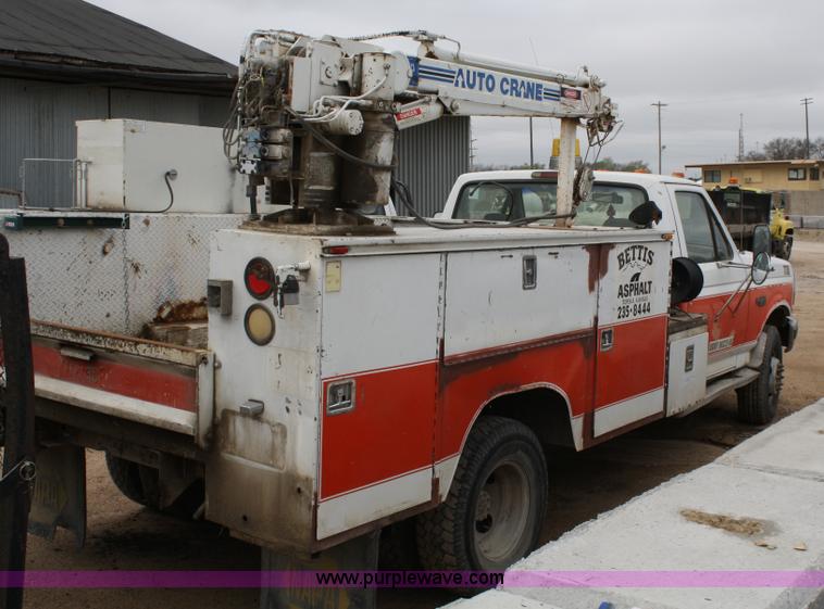 image for item 4822 1995 Ford F450 Super Duty service truck