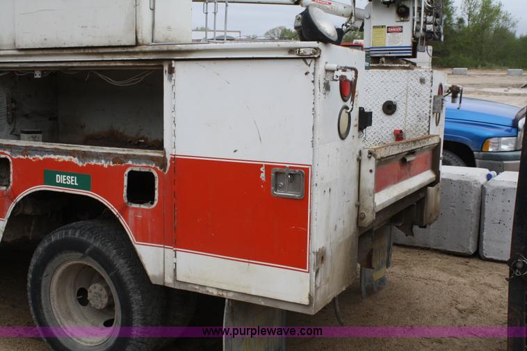 image for item 4822 1995 Ford F450 Super Duty service truck