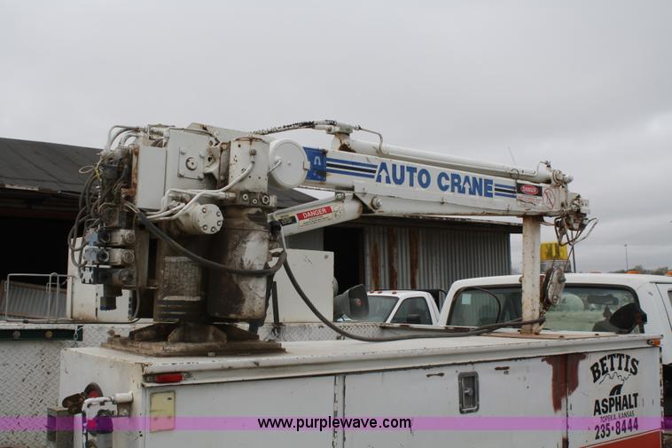 image for item 4822 1995 Ford F450 Super Duty service truck