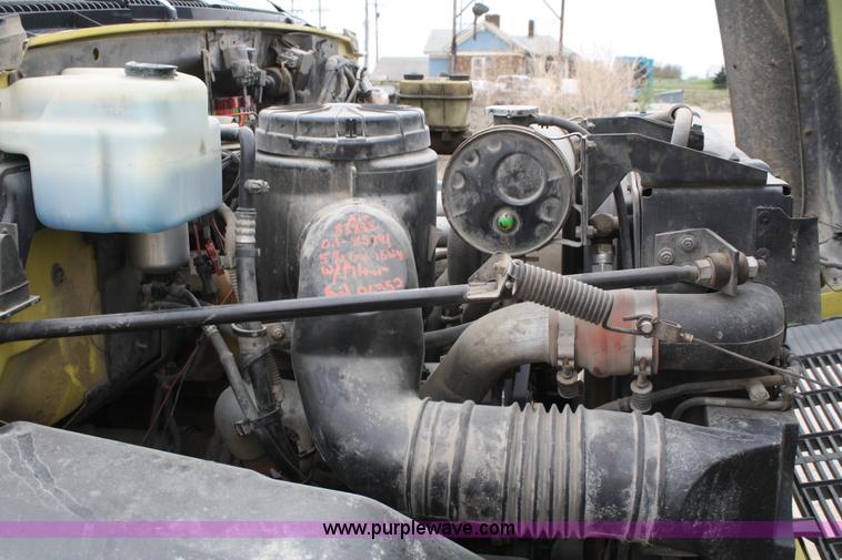 image for item 4823 1995 GMC Topkick Lo-profile flatbed truck