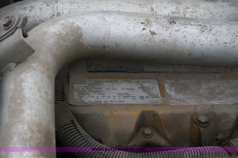 image for item 4823 1995 GMC Topkick Lo-profile flatbed truck