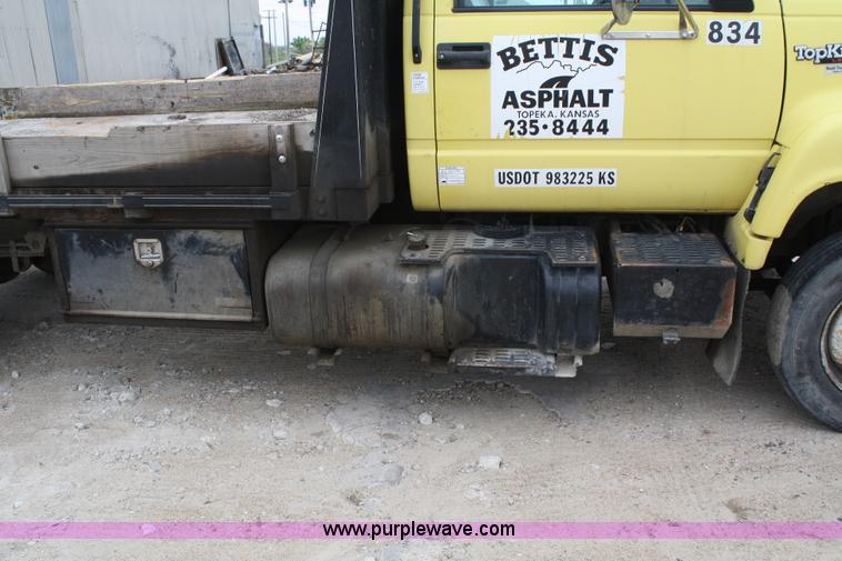 image for item 4823 1995 GMC Topkick Lo-profile flatbed truck