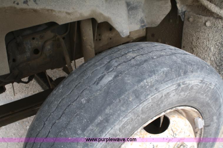 image for item 4823 1995 GMC Topkick Lo-profile flatbed truck