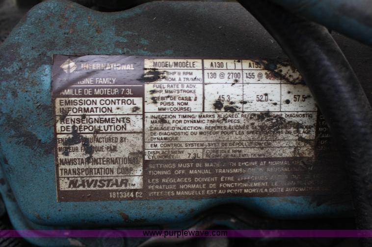 image for item 4824 1990 International 4600 flatbed truck