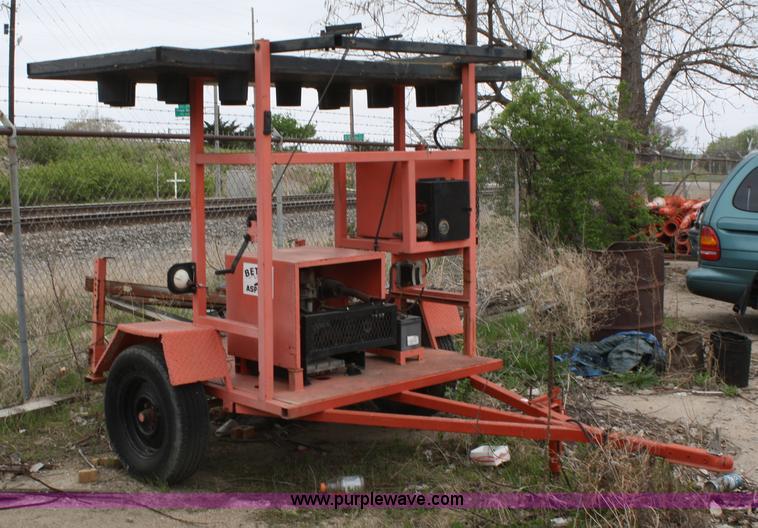 image for item 4827 Arrow board