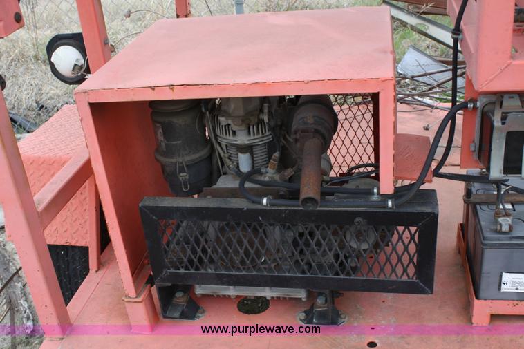 image for item 4827 Arrow board