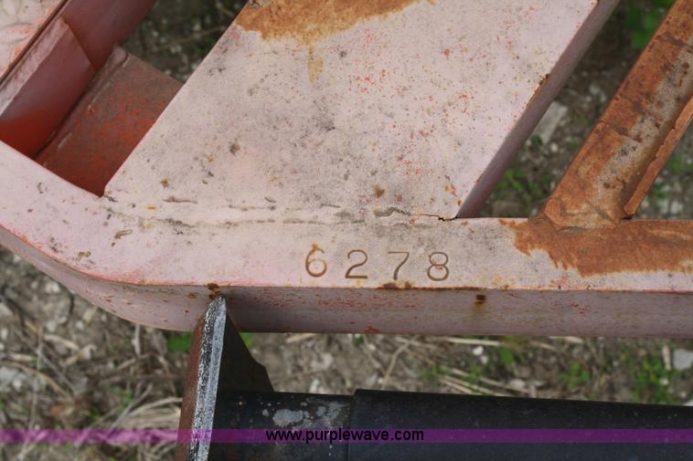 image for item 4828 Arrow board