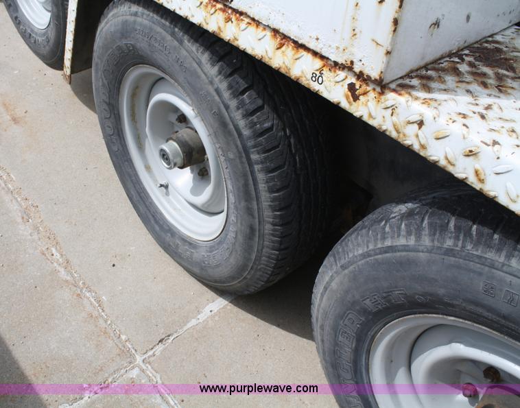 image for item 4844 1999 Sd Pitman mobile drill derrick with trailer