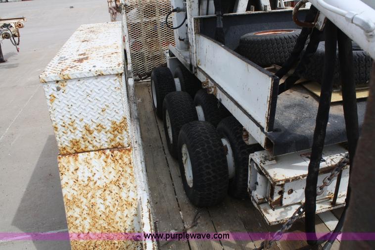 image for item 4844 1999 Sd Pitman mobile drill derrick with trailer