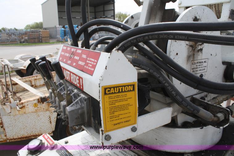 image for item 4844 1999 Sd Pitman mobile drill derrick with trailer