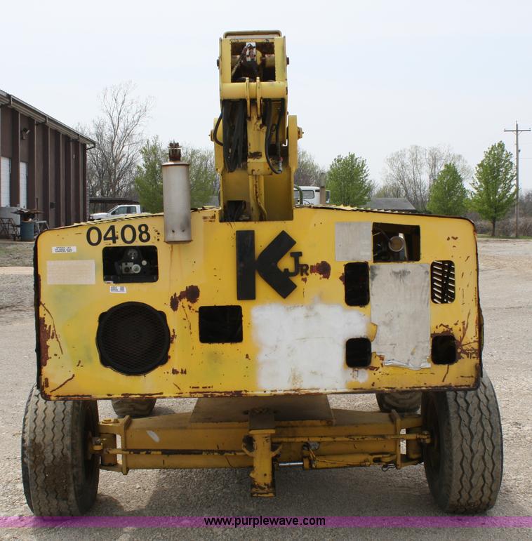 image for item 4860 Giraffe 710-40SR man lift