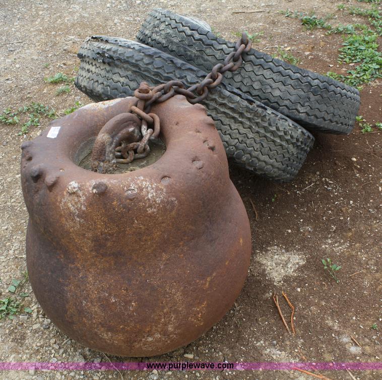 image for item 4875 1,600 lb demo/wrecking ball