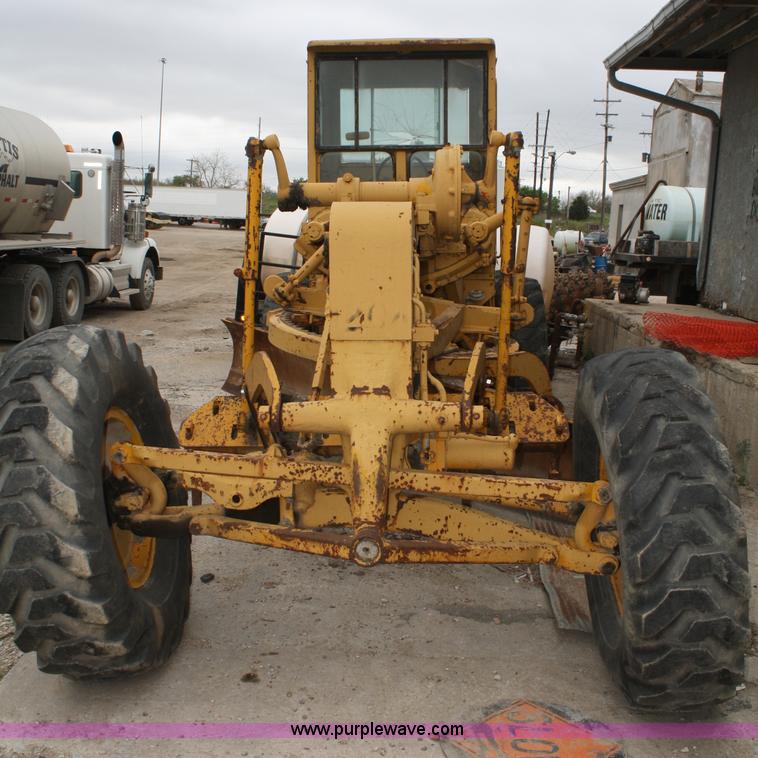 image for item 4879 1963 Caterpillar Series E No. 12 motor grader