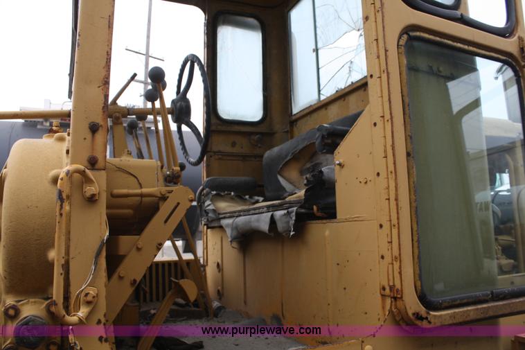 image for item 4879 1963 Caterpillar Series E No. 12 motor grader