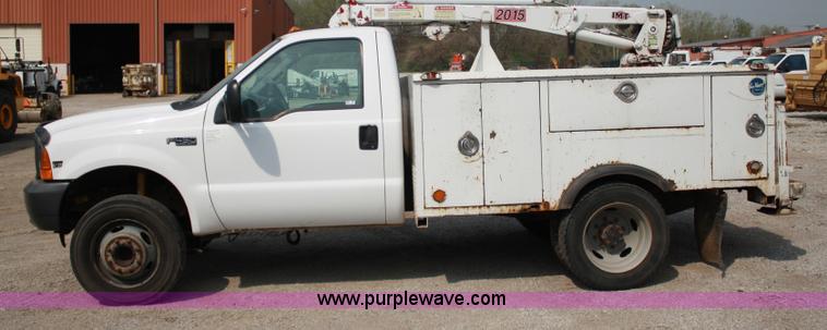 image for item 4907 1999 Ford F450 Super Duty pickup truck with service bed