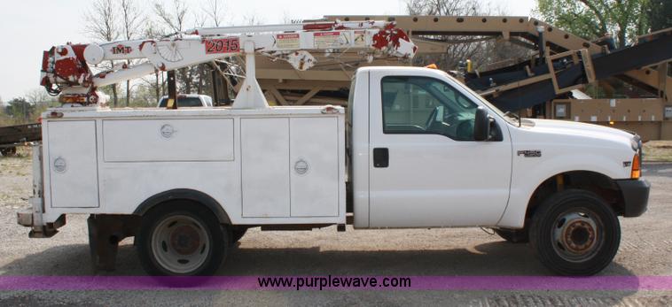image for item 4907 1999 Ford F450 Super Duty pickup truck with service bed