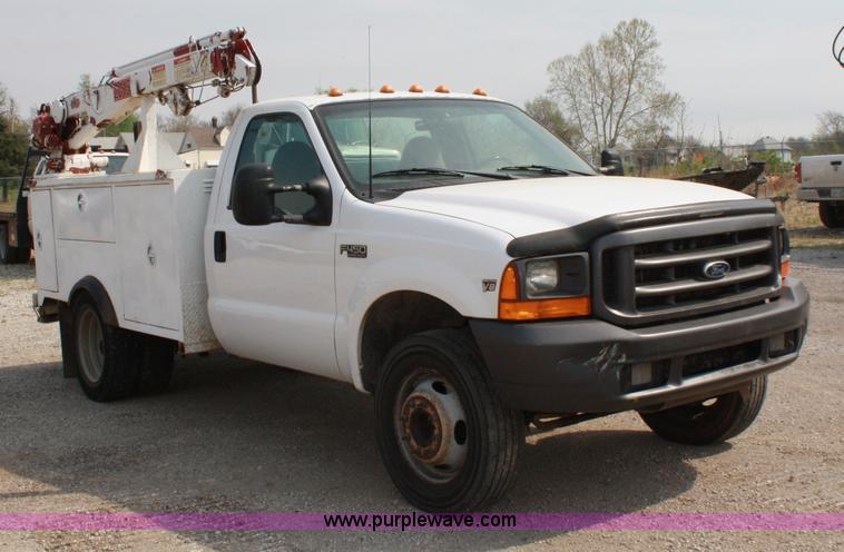 image for item 4907 1999 Ford F450 Super Duty pickup truck with service bed