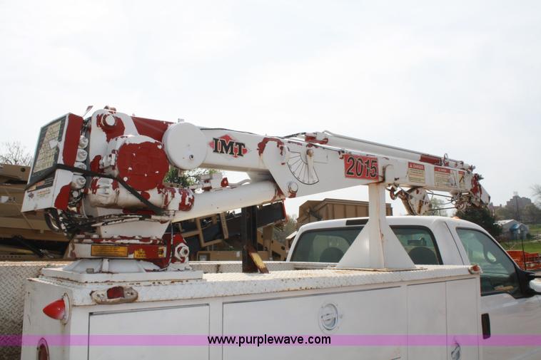 image for item 4907 1999 Ford F450 Super Duty pickup truck with service bed