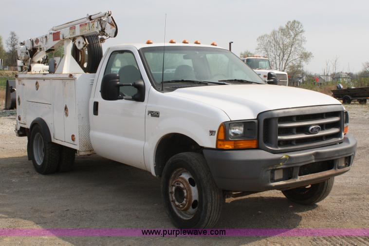 image for item 4909 1999 Ford F450 Super Duty pickup truck with service bed