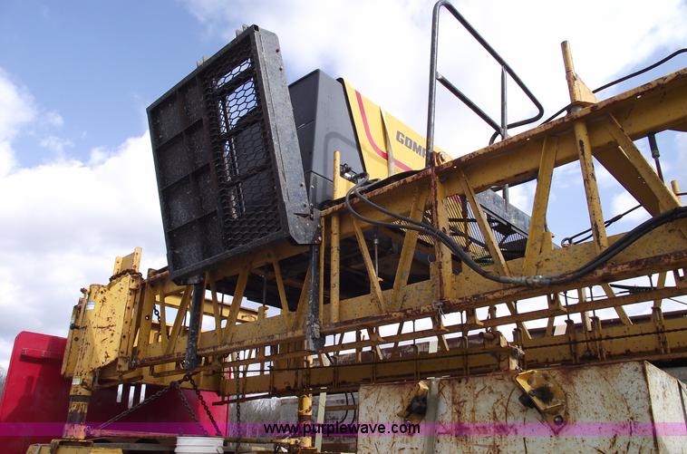 image for item 5391 2002 Gomaco C450 bridge deck finisher