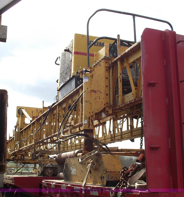 image for item 5391 2002 Gomaco C450 bridge deck finisher