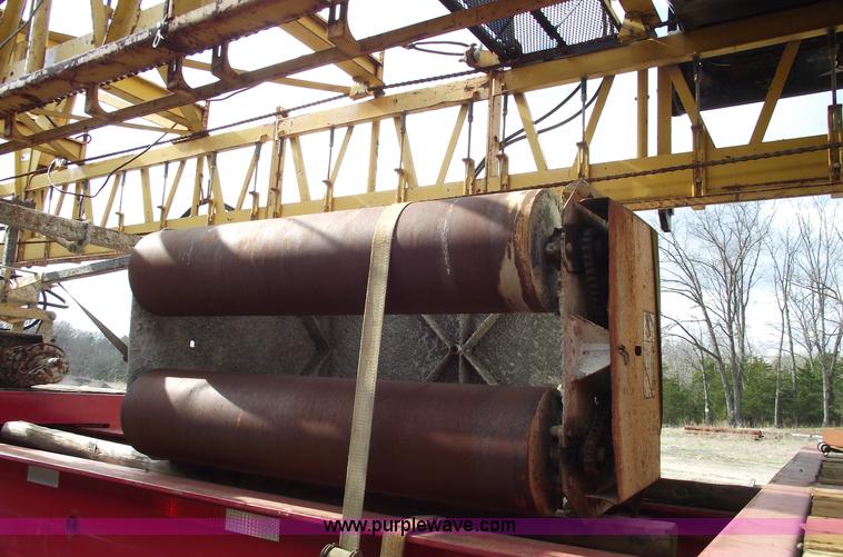 image for item 5391 2002 Gomaco C450 bridge deck finisher