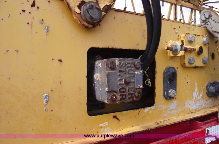 image for item 5391 2002 Gomaco C450 bridge deck finisher