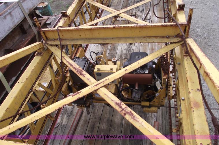 image for item 5391 2002 Gomaco C450 bridge deck finisher