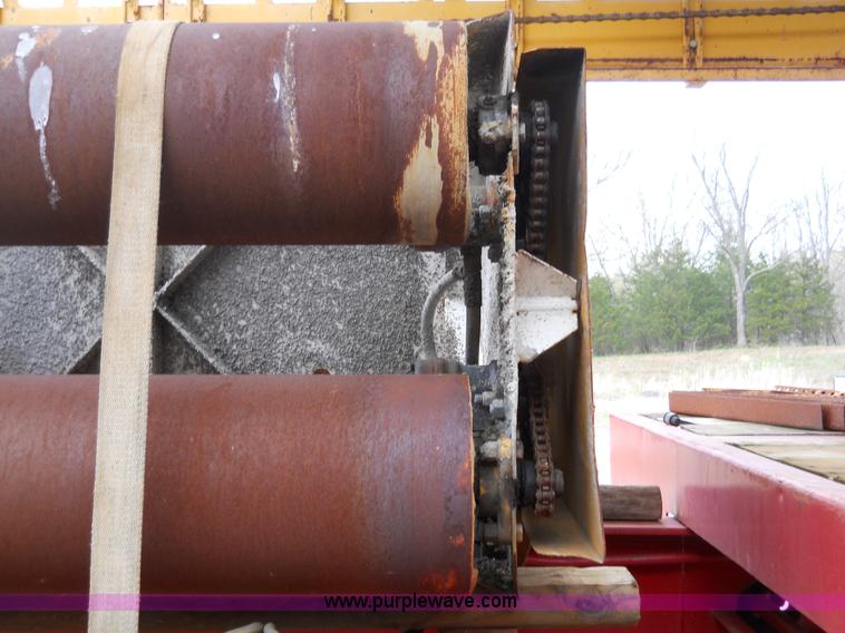 image for item 5391 2002 Gomaco C450 bridge deck finisher