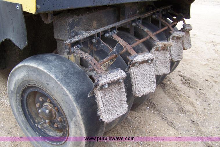 image for item 7364 1989 Bomag BW12-R rubber tire roller