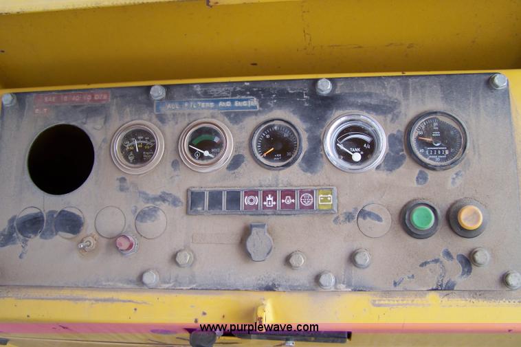 image for item 7364 1989 Bomag BW12-R rubber tire roller