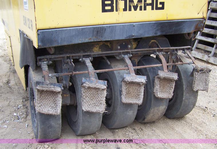 image for item 7365 1988 Bomag BW12R rubber tire roller