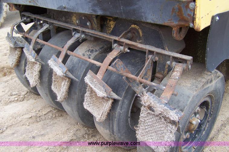 image for item 7365 1988 Bomag BW12R rubber tire roller