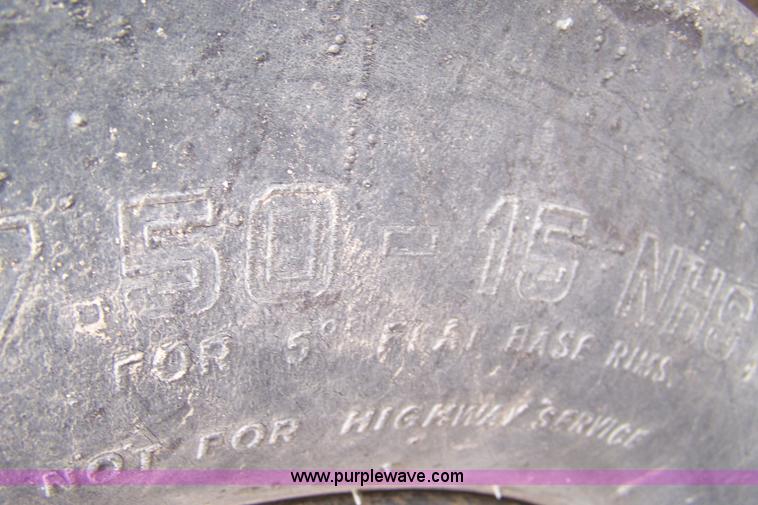 image for item 7365 1988 Bomag BW12R rubber tire roller