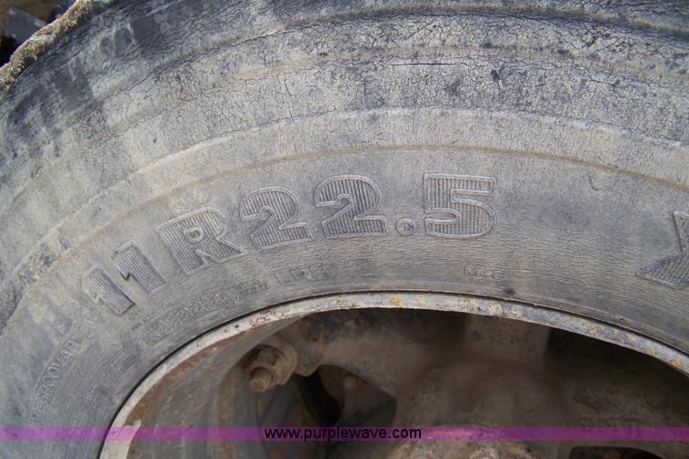 image for item 7366 1986 International 1954 truck cab and chassis