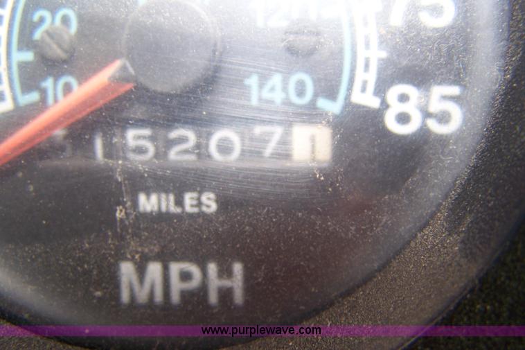 image for item 7366 1986 International 1954 truck cab and chassis