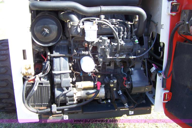 image for item 7373 2007 Bobcat S220 skid steer