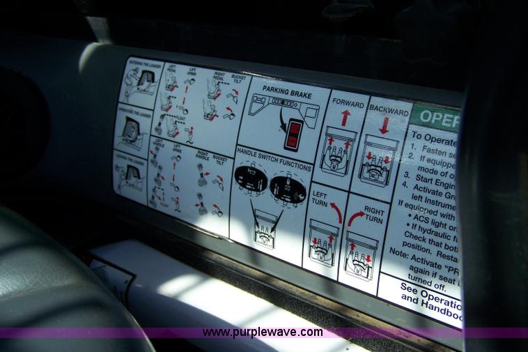 image for item 7373 2007 Bobcat S220 skid steer