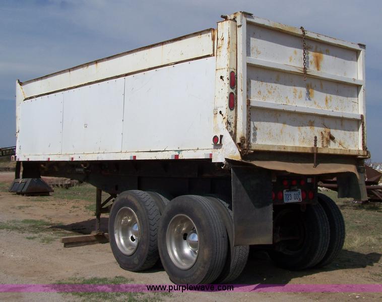 image for item 7376 1956 TIM 20' end dump trailer