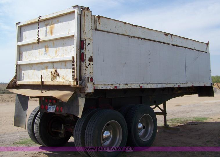 image for item 7376 1956 TIM 20' end dump trailer