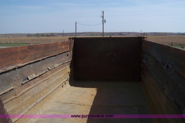 image for item 7376 1956 TIM 20' end dump trailer