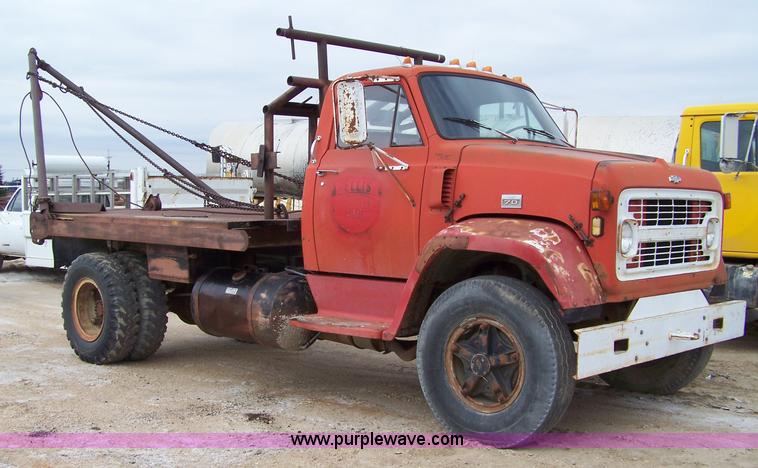 image for item 7377 1973 Chevrolet 70 winch truck