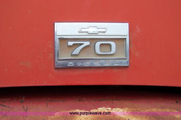 image for item 7377 1973 Chevrolet 70 winch truck