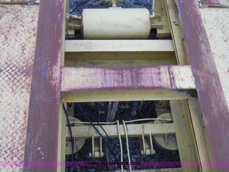 image for item 7843 1993 Homemade milling head transport trailer