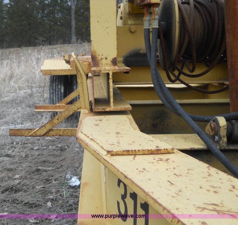 image for item 7843 1993 Homemade milling head transport trailer