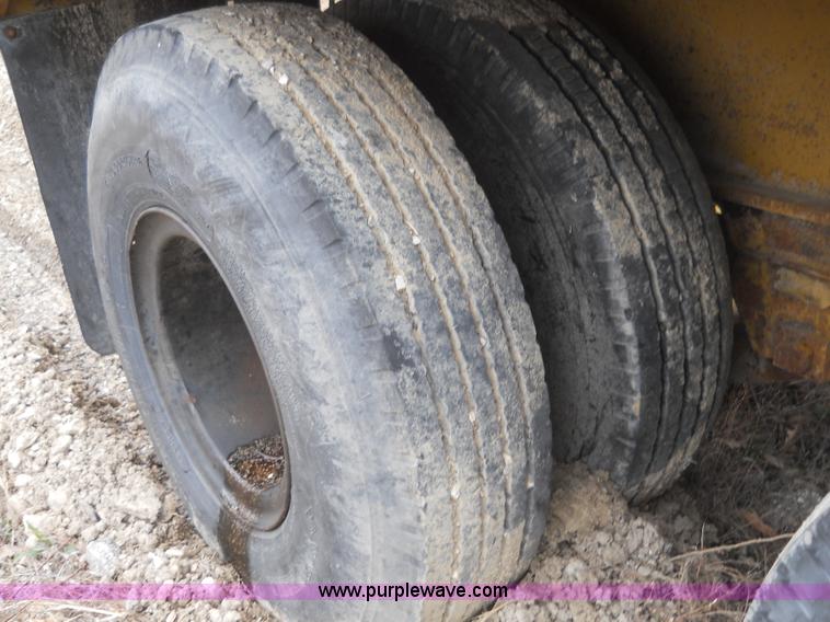 image for item 7843 1993 Homemade milling head transport trailer